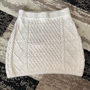 H&M Ivory Cable Knit Mini Skirt